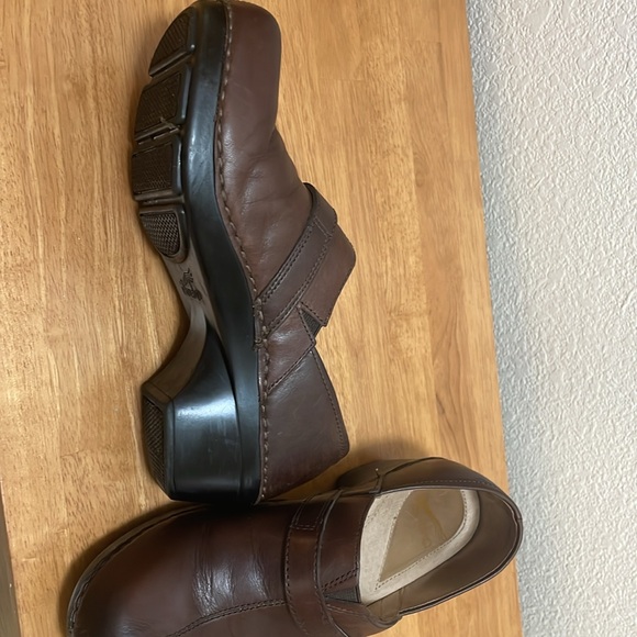 Dansko clogs size 37 - Picture 3 of 6